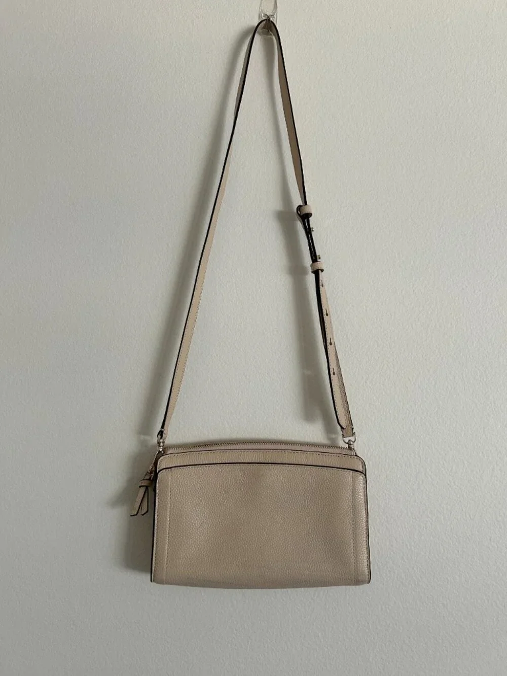 Kate Spade New York Knott Small Leather Crossbody Bag in Milk Glass Cream